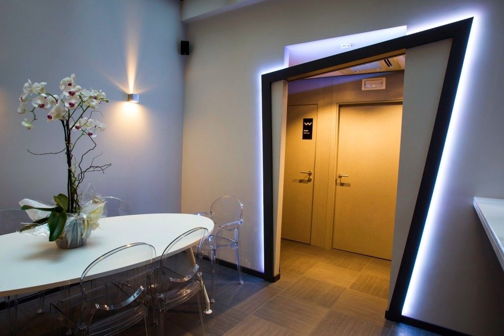 aprovechar al máximo la luz. hotel lux santiago pasillo