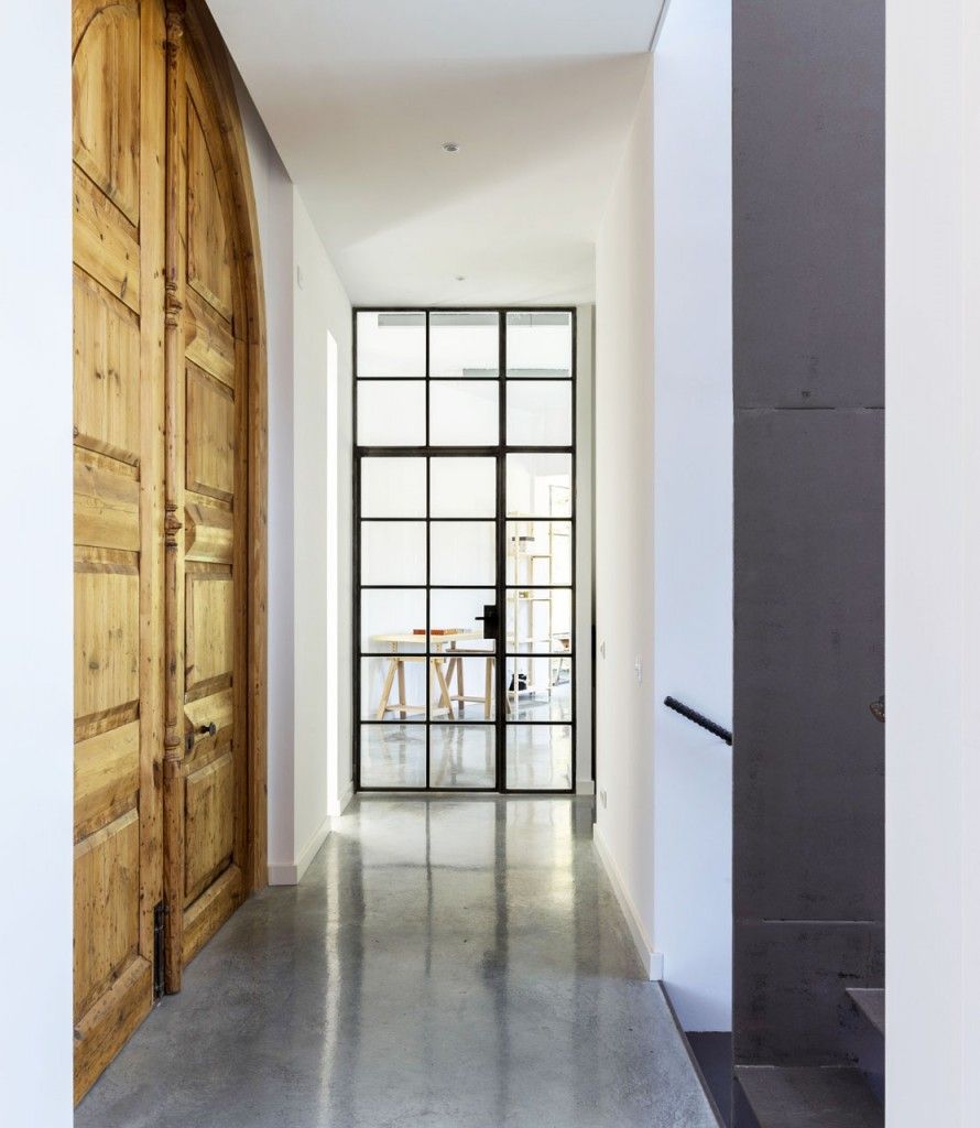 casa a medida. puerta casa a medida. puerta