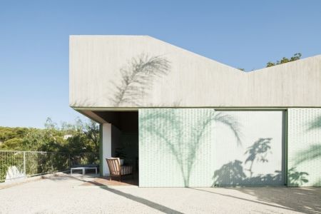 reforma de vivienda unifamiliar. casa baladrar.fachada