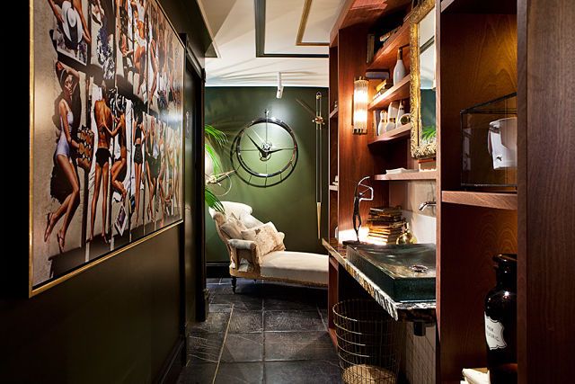 decoradores de interiores. interior del baño de Adriana Nicolau