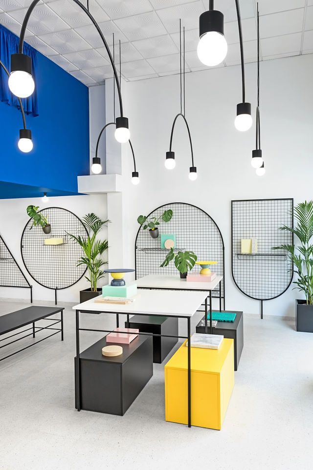 Mesas en diseño de tienda Gnomo Mesas en diseño de tienda Gnomo