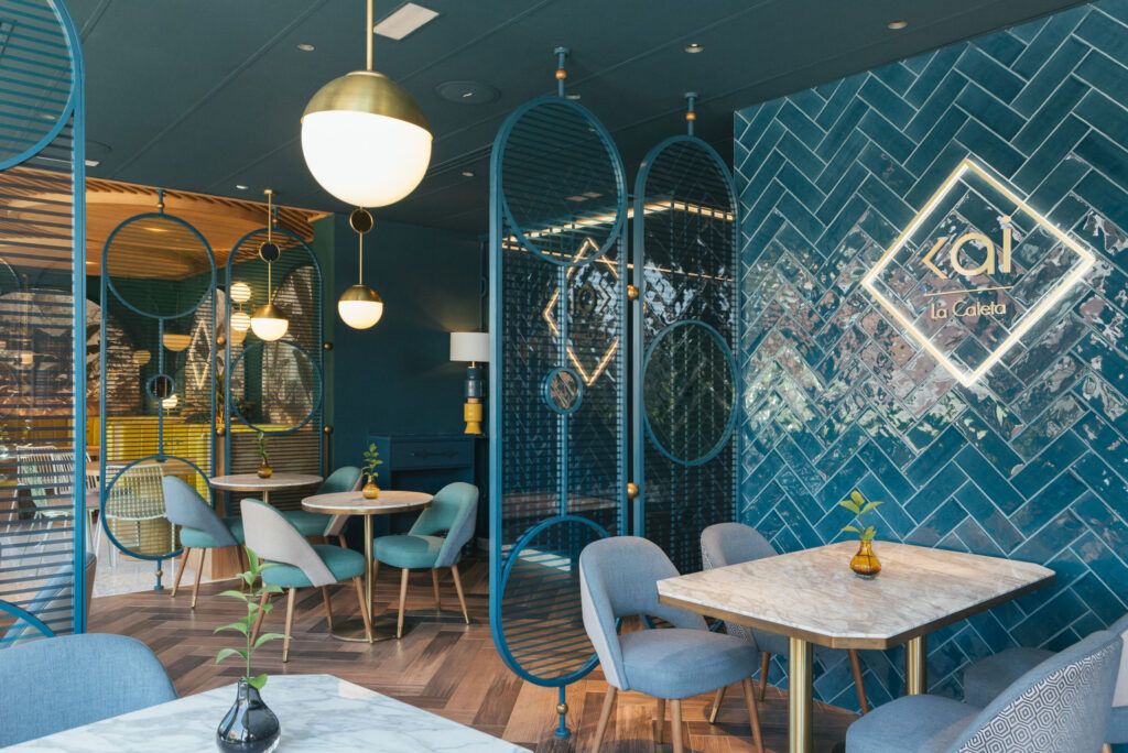 Mobiñliario y decoración de restaurante Kai la Caleta