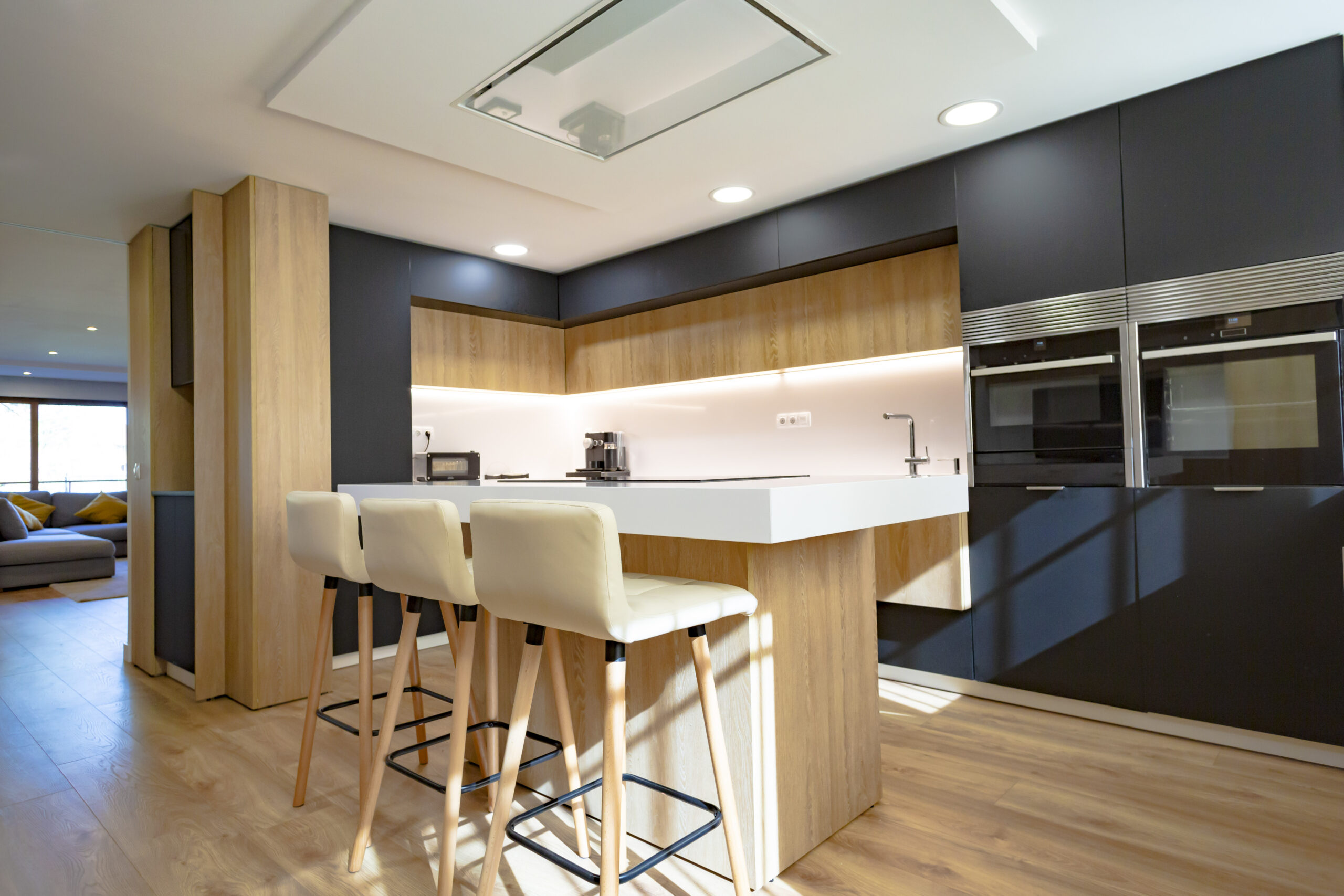 Cocina reformada de vivienda en Majadahonda